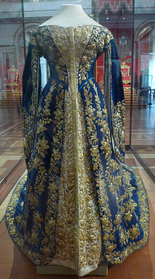Парадное платье императрицы Александры Фёдоровны