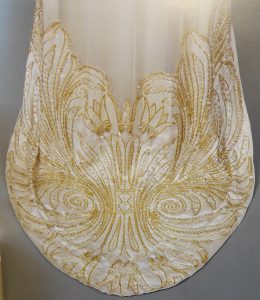 Бальное платье (фрагмет) В.В. Карахан