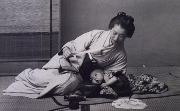 Портрет матери с ребенком. Япония. Начало XX в.