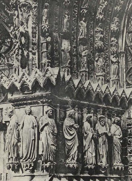 Часть фасада Реймского собора. XIII в. Франция