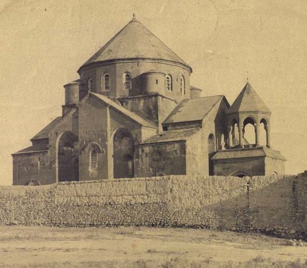 Армянская церковь св. Рипсиме в Эчмиадзине, построенная в 618 г. Армения, конец XIX - начало ХX вв.